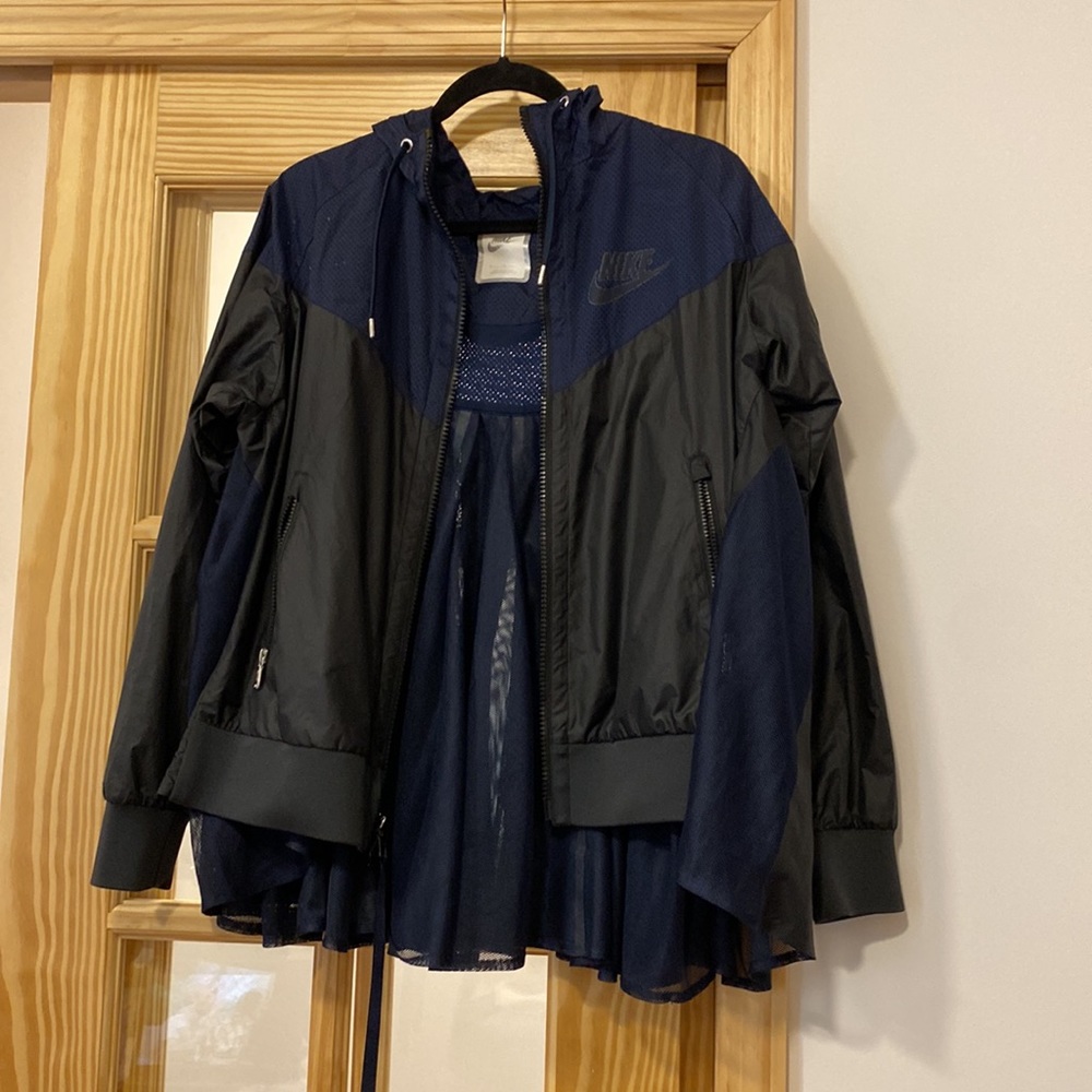 Nike Jacket - Picture 5 of 8